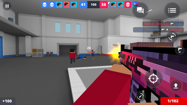 Block Strike: combate em ambiente fechado com fuzil de skin colorida